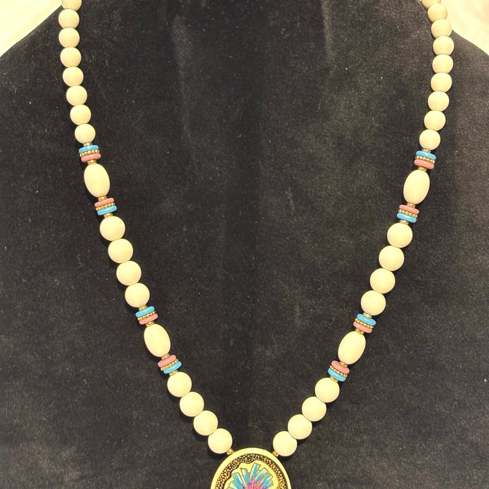 Vintage White Blue Floral Chunky Bead Necklace Japan Estate Elegant Fashion